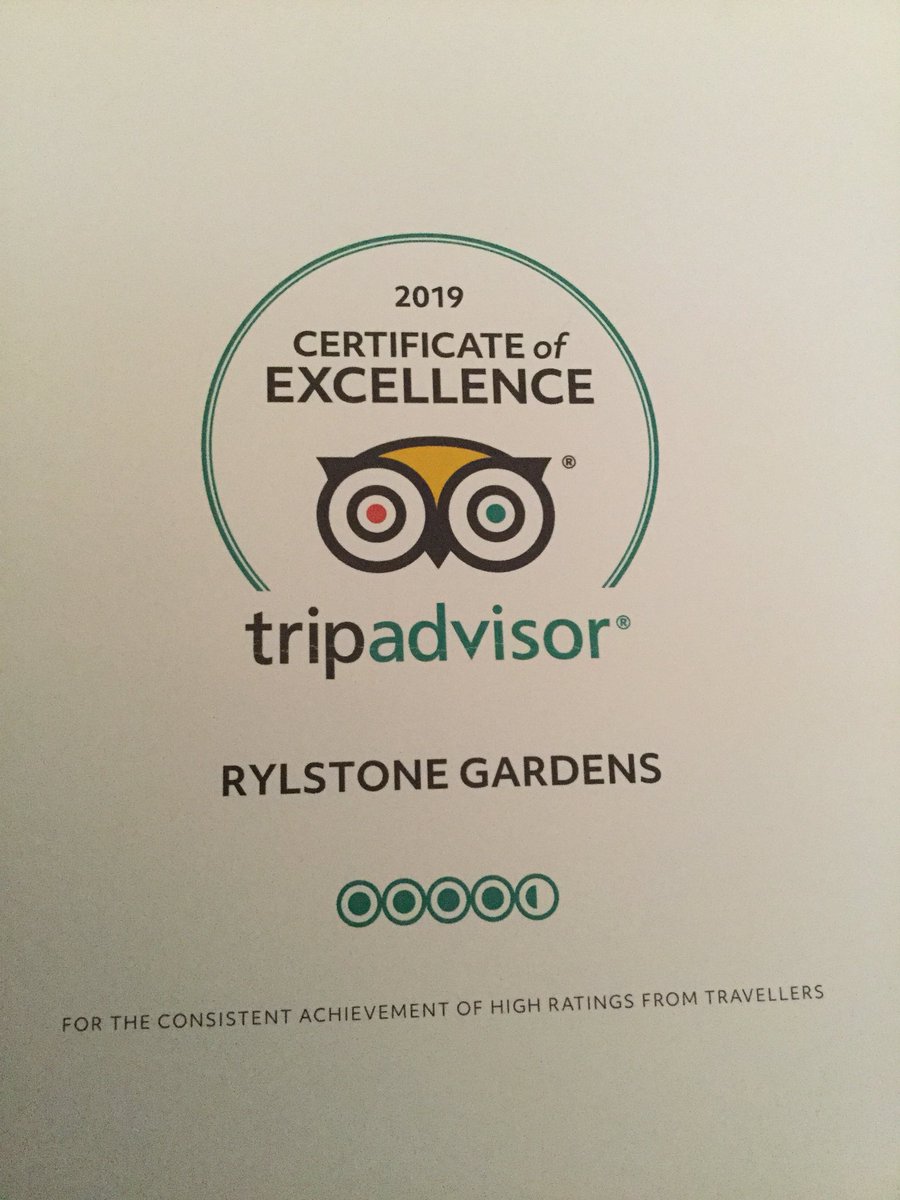 GolfRylstone's tweet photo. We are so pleased to share with you all that we have been award a certificate of excellence for 2019 from #tripadvisor and this has also put us in the Hall of Fame. Thank you to everyone who has sent a review we really do appreciate them. 
#isleofwight #iow #crazygolf https://t.co/0LIhU0Vgmk