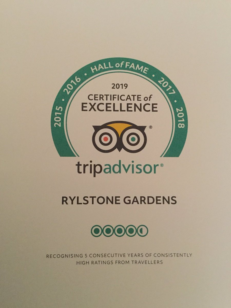 GolfRylstone's tweet photo. We are so pleased to share with you all that we have been award a certificate of excellence for 2019 from #tripadvisor and this has also put us in the Hall of Fame. Thank you to everyone who has sent a review we really do appreciate them. 
#isleofwight #iow #crazygolf https://t.co/0LIhU0Vgmk