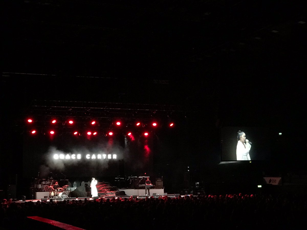 kylos609's tweet photo. @itsgracecarter opening for @JanelleMonae  in the strongest way. #Wembley @ssearena https://t.co/k7Rm13Ia31