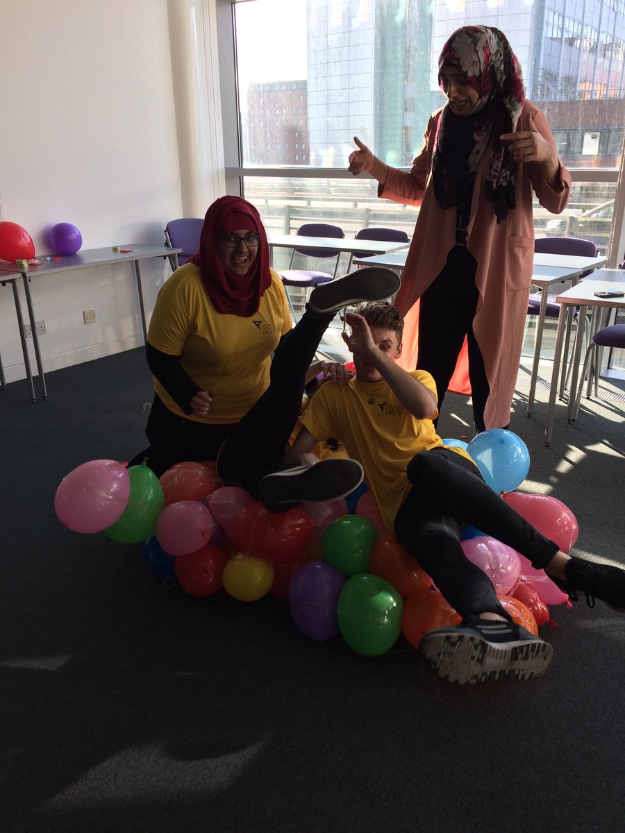 We’ve had a great night at our <a href="/GM_Higher/">Greater Manchester Higher</a> Uni4:U Summer School Parent/Carer Info Evening. Brill to meet some of the fab Yr 10s who’ll be staying at the uni in just TWO WEEKS time!! Here’s some snaps of our ambassadors enjoying tonight’s icebreaker The Balloon Chair Challenge 🎈
