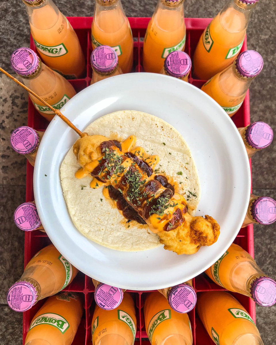 ElReynaMariscos's tweet photo. No es taco si no se acompaña de un Boing ¡Viva México! 🤟🏻🎉 #MeEncantaElReyna #YaSeArmó https://t.co/d1gbuYSn1D