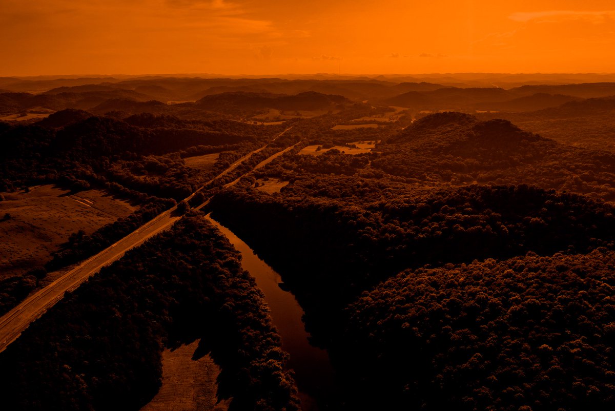 DroneSouthern's tweet photo. The Caney Fork and the hills of East Tennessee create some stunning views. Who’s ready for some Vol Football?

#caneyfork #caneyforkriver #tennessee #aerialphotos #dronephotography #aerialphotography #djimavic #djicreator #nashvillephotographer #SDSNashville #letsworktogether https://t.co/xV8y3US0gG