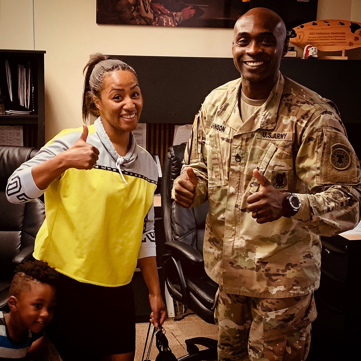 StaffsergeantJ's tweet photo. Congratulations to new Officer Canidate Sparkle Burley on joining the United States Army. We know she will go on to do great things in the Army and leave a legacy worth talking about. 🇺🇸🇺🇸🇺🇸🇺🇸🇺🇸🇺🇸🇺🇸🇺🇸🇺🇸🇺🇸🇺🇸@usarec @USArmyJaxBn @CSM_Ruiz @NickSubryan  @KGArmyRecruiter https://t.co/aBOpzqa2ga