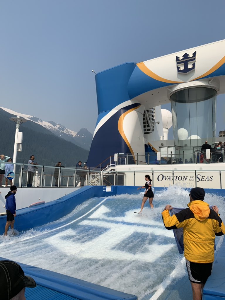 enjoytravel_kra's tweet image. Great @Roxy gear for #flowriding. #cruiseship #cruise #Travel #TravelTuesday