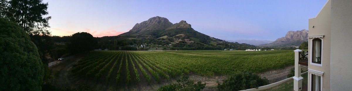 WarVanEagle's tweet photo. Beauty without any reference point that compares in the entire π. Loved the #WesternCape Province of πΏπ¦. #CapePoint #CapeOfGoodHope #Stellenbosch #TwoOceansRestaurant #SouthAfrica https://t.co/YP49xXTo6x