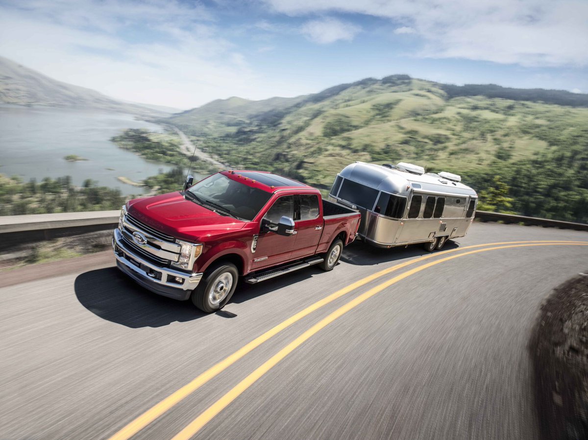 FordRaton's tweet image. Built for the toughest jobs. The 2019 #Ford #SuperDuty #F250 is ready for anything! Come test drive it today. bit.ly/322w7Em