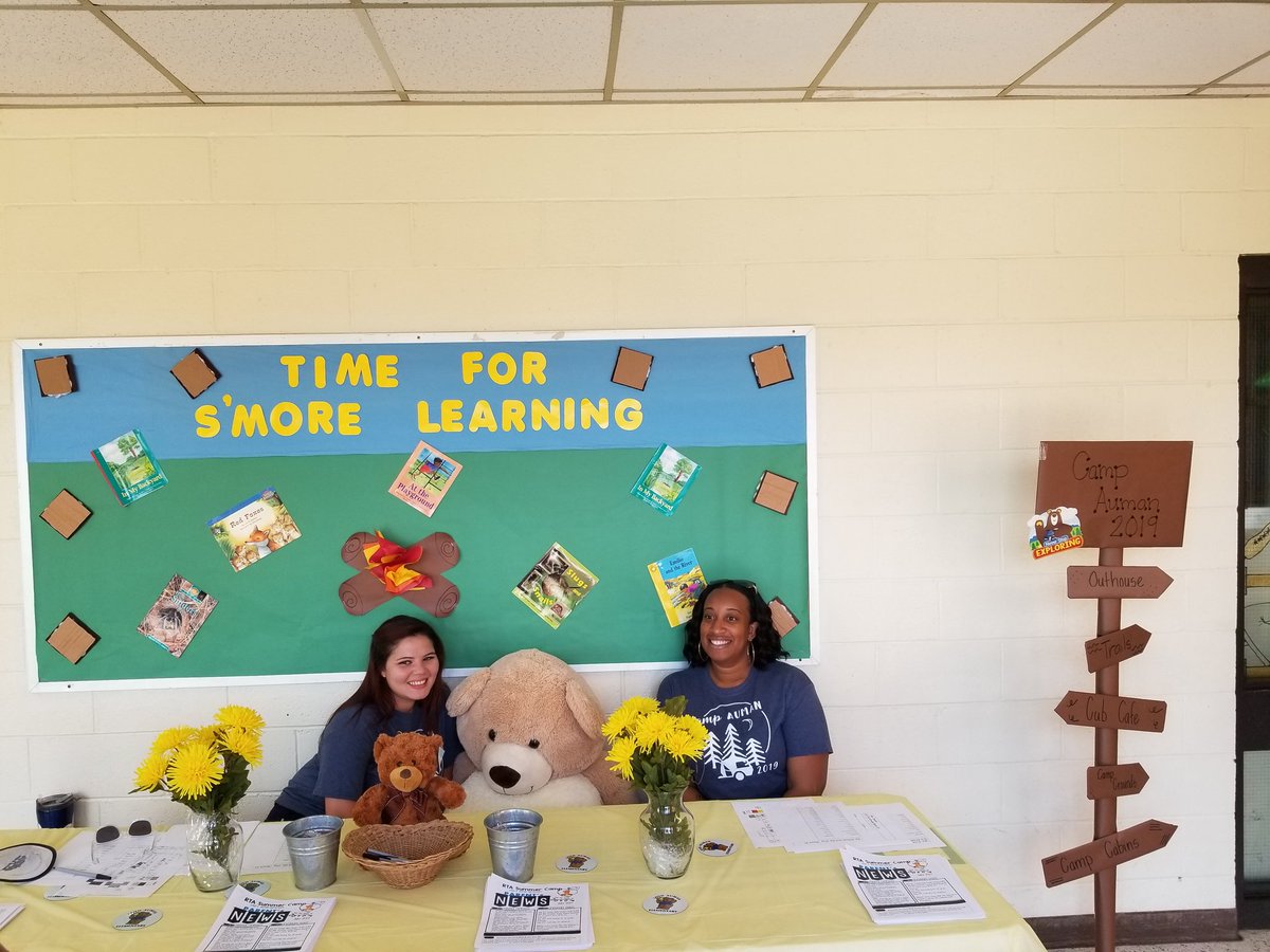 tarabratcher3's tweet image. Camp Auman is up and ready to meet their campers @LoydEAuman @tinabaker1970 @advocate_1 #2019ccsrtacamp #litnccs
