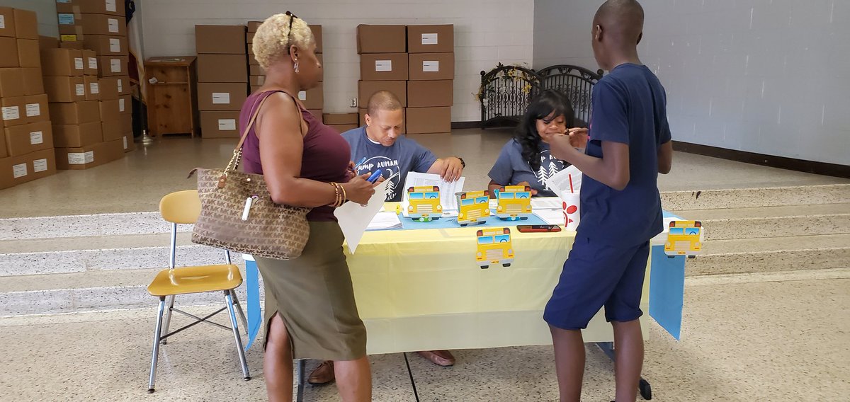 angelenaowens07's tweet image. The beginnings of new beginnings at  Auman Adventures Camp. Open House  Camp is off to a great start. #2019ccsrtacamp #litnccs #cumberlandcoschool @mellottahill1 @NatalieGodwin @jenlloyd16 @TiffBEak @katiegreene25