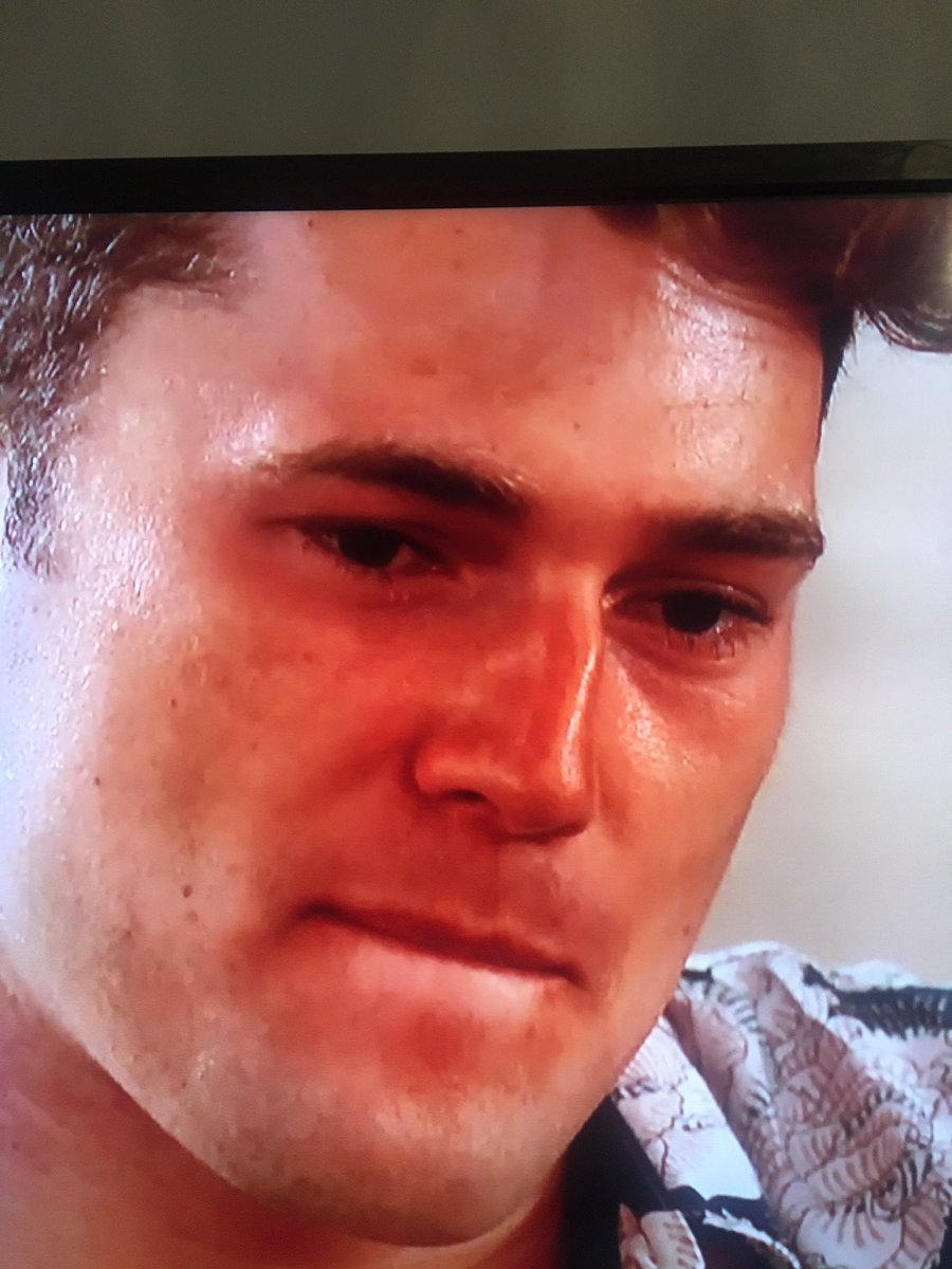 loveislandmemes 🏝 tweet media