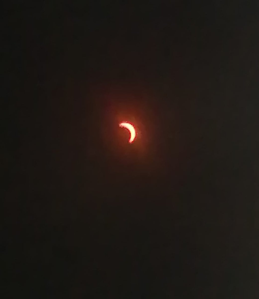 escorpiona66's tweet image. Mi eclipse 🙂

#EclipseChile 
#EclipseSolar2019