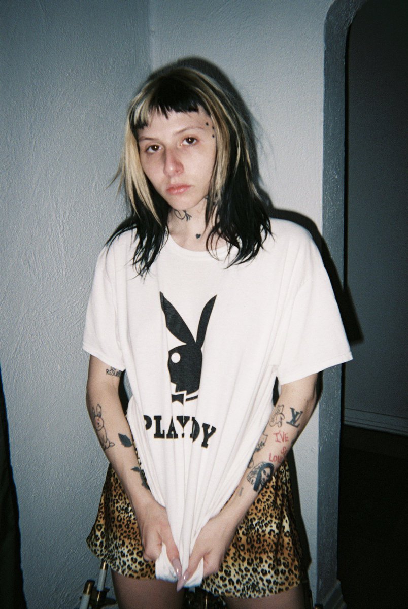 toopoor_'s tweet photo. LAYLA https://t.co/1OEXIfshB4