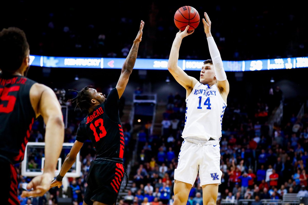 KentuckyMBB's tweet photo. With @JonnyDavid and @bradcalipari making the SEC Winter Academic Honor Roll earlier this season, we had six players end up with SEC Academic Honor Roll honors. 

We grind on the court AND in the classroom. 

#DreamBIG https://t.co/aBFVbpDAP8