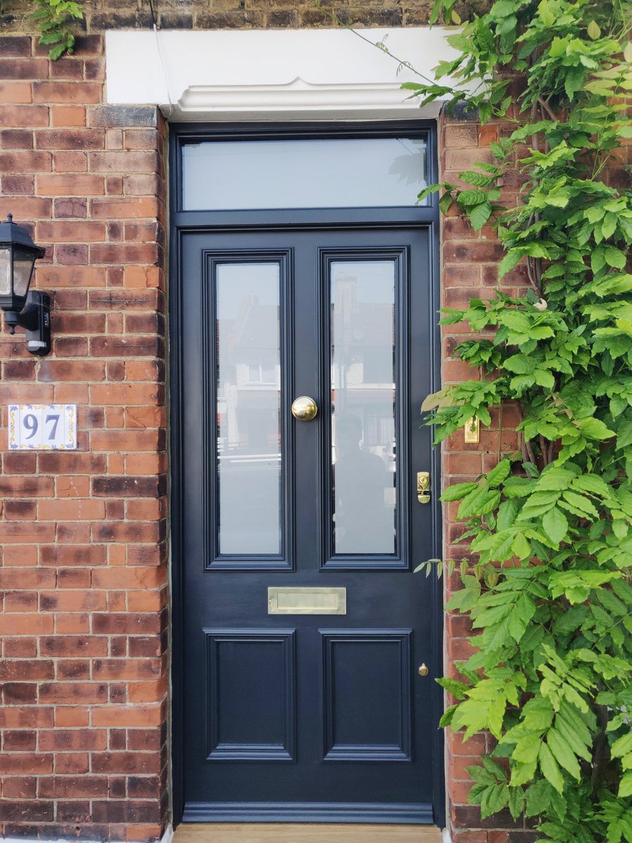 craigjjenkins's tweet photo. Y'alb be watching women's world cup, Wimbledon or, let's be honest, love island. I am just sat outside watching my new front door #middleaged #middlelass (handmade by local Joiner, Abbey Wood Works) https://t.co/cXRYAdezLV