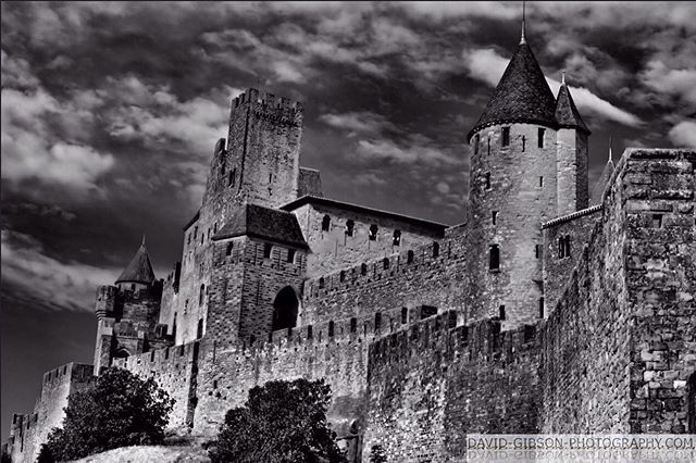 Cité Fortifée de Carcassonne in black and white #carcassonne #unescoworldheritage #unesco #blackandwhite #blackandwhitephotography #nikonfr #nikonfrance #nikoneurope #nikoneuropeanambassador #medieval #medievalcity #medievalcitywalls ift.tt/2KTTr1I