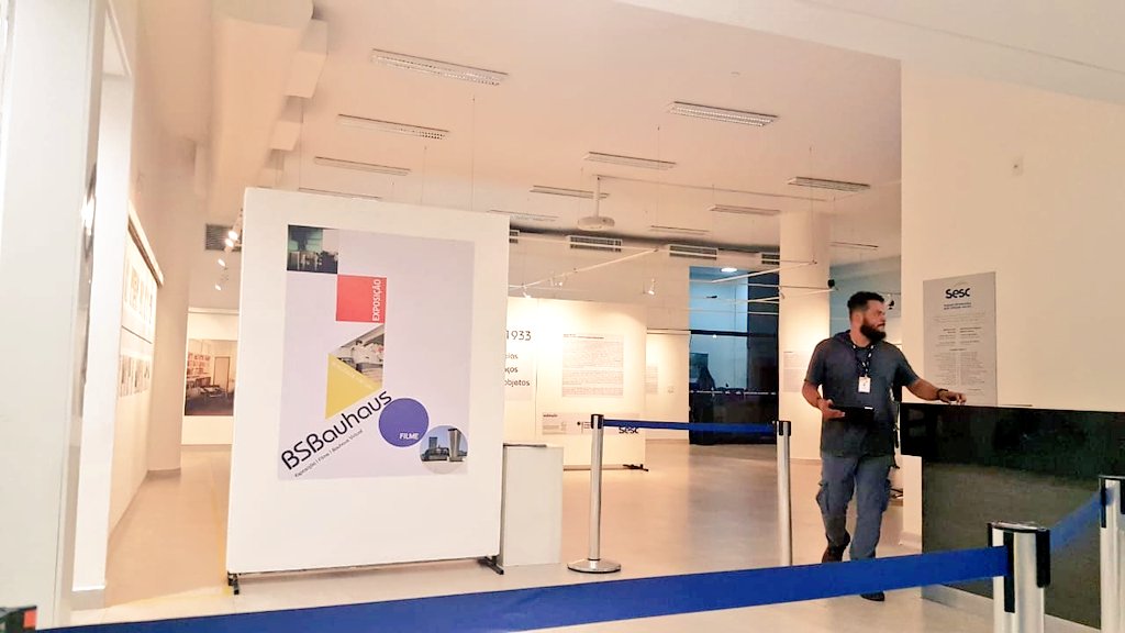 GoetheZBsb's tweet photo. Daqui a pouco, abertura do projeto multimídia BSBauhaus, no Sesc da 504 Sul, com a presença do embaixador da Alemanha, Georg Witschel. A entrada é franca. Esperamos vocês! 😃 https://t.co/cZ8WwR6rAf