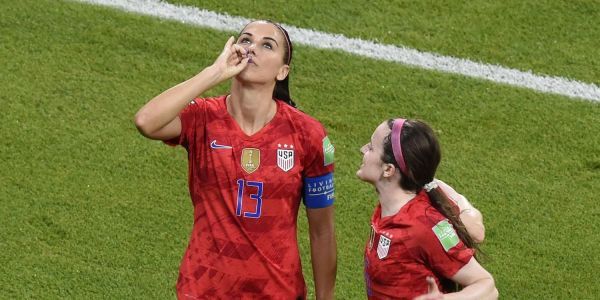 Finance - Business:Alex Morgan pretended to sip tea after a goal... 