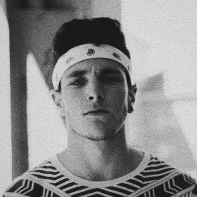 polacoofficial's tweet photo. #NuevaFotoDePerfil https://t.co/vmv3URJKus