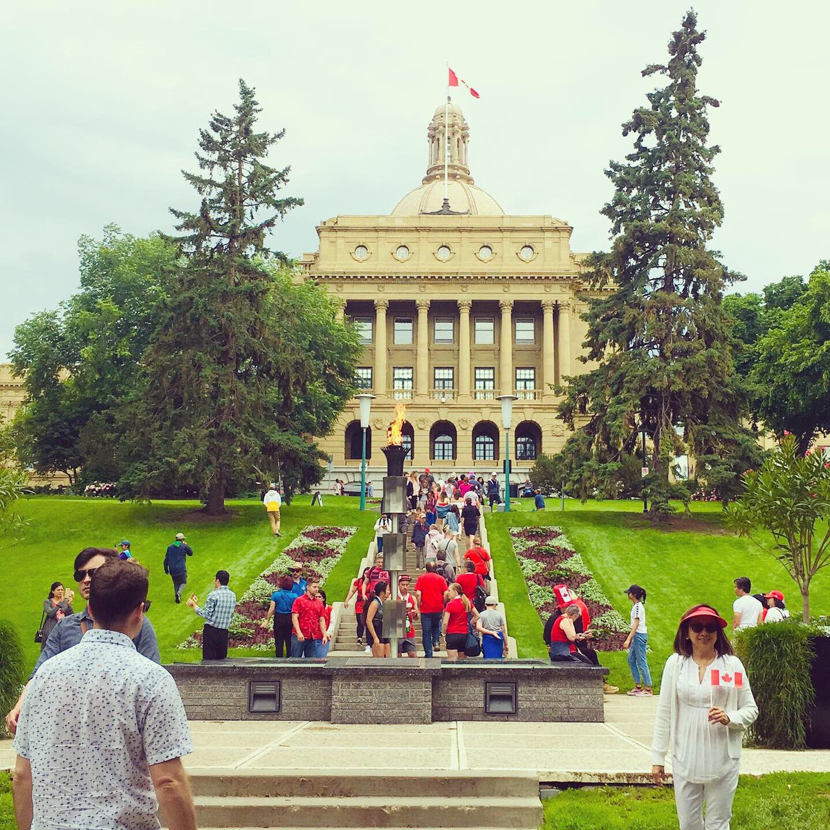 Pretty #cupcakes for 🇨🇦 #CanadaDay #BBQ. Also, pancake breakfast in the morning at The Leg! #yeg