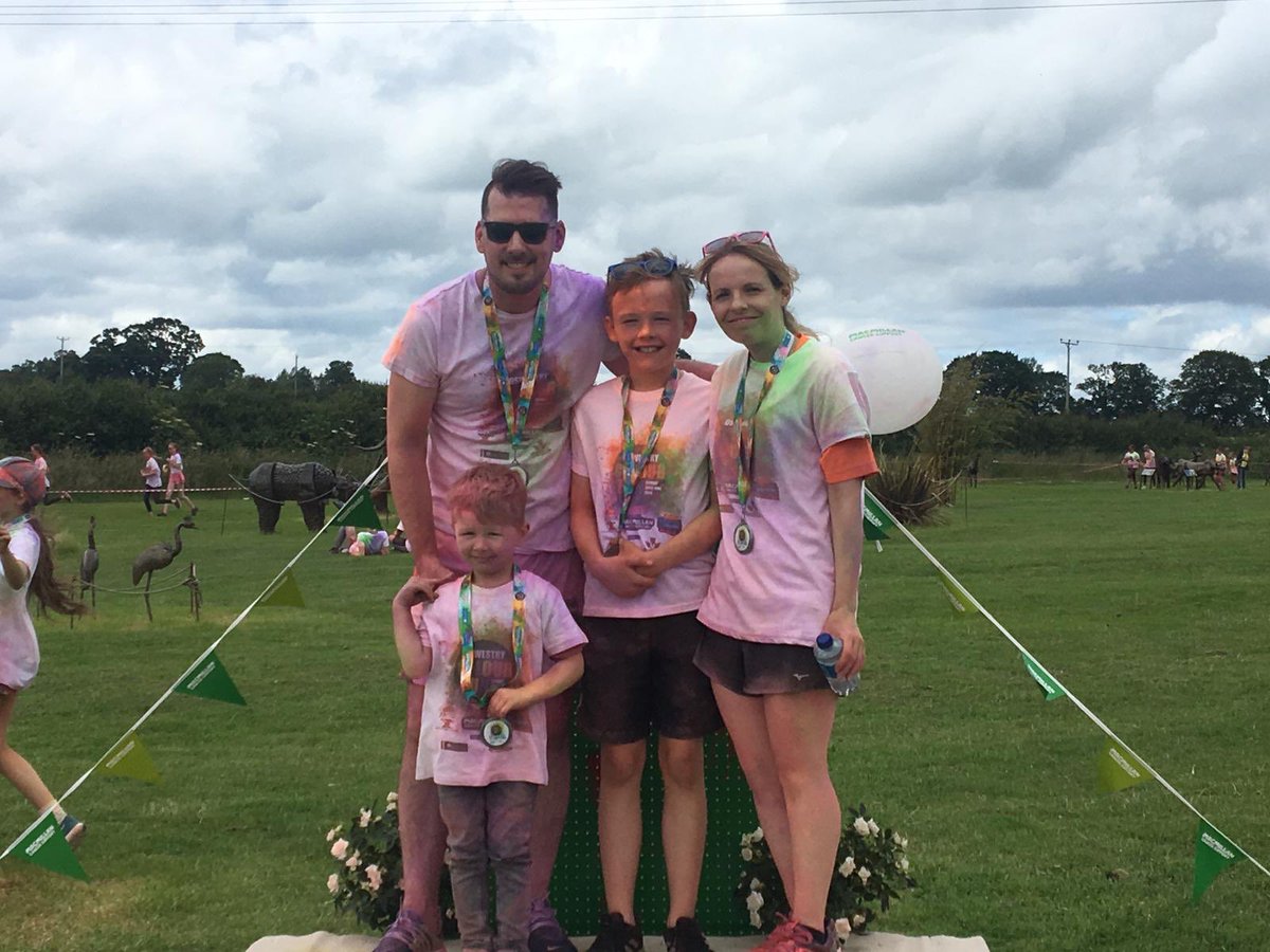 itsfeetfirst's tweet photo. Very enjoyable day.. really well organised. Can’t wait to do it again next year.  @OsColourRun #OsColourRun2019 https://t.co/sxvdzPzivu
