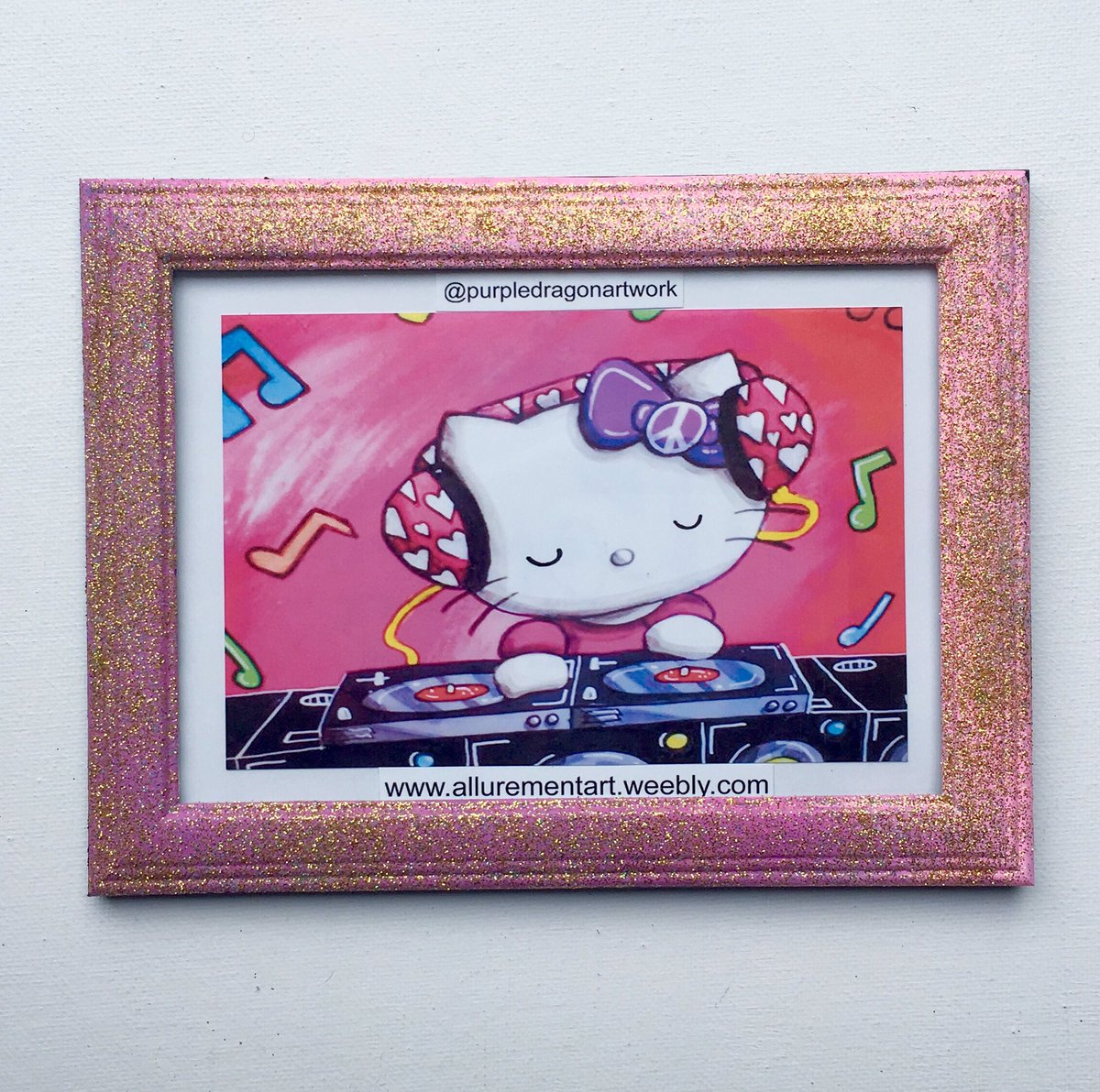 ArtworkDragon's tweet image. Presents #hellokitty #hellokittystuff #hellokittylover #hellokittycafe #hellokittyhouse #hellokittymania #hellokittystore #hellokittyroom #hellokittygang #hellokittyfans #hellokittymurah #hellokittyindo #hellokittypink #hellokittyjapan #hellokittyworld #hellokittyjunkie #hello