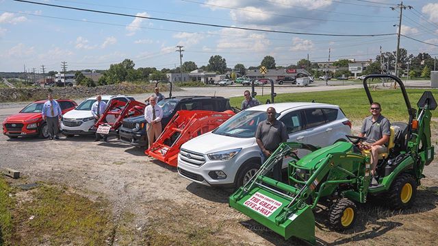 The Great Give-A-Way returns to the Wilson County Fair this year with the opportunity for some lucky people to win cash and one fortunate person a vehicle or tractor.
Fairgoers will have the chance to win $1,000 in cash five nights of the fair and on Aug… ift.tt/2J9Cy1j