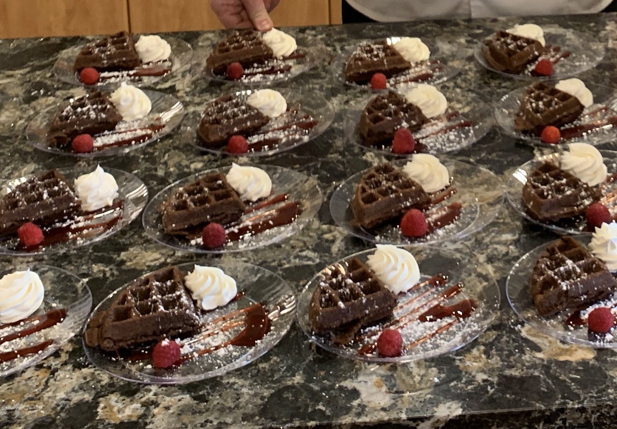 Carmel_WB's tweet photo. Chef Matt delighted our residents at Chefs circle with a delicious chocolate waffle dessert. Thank you for your fun inventive desserts. #chefsrock #funfood @TrilogyLiving https://t.co/kMrukbxT5b