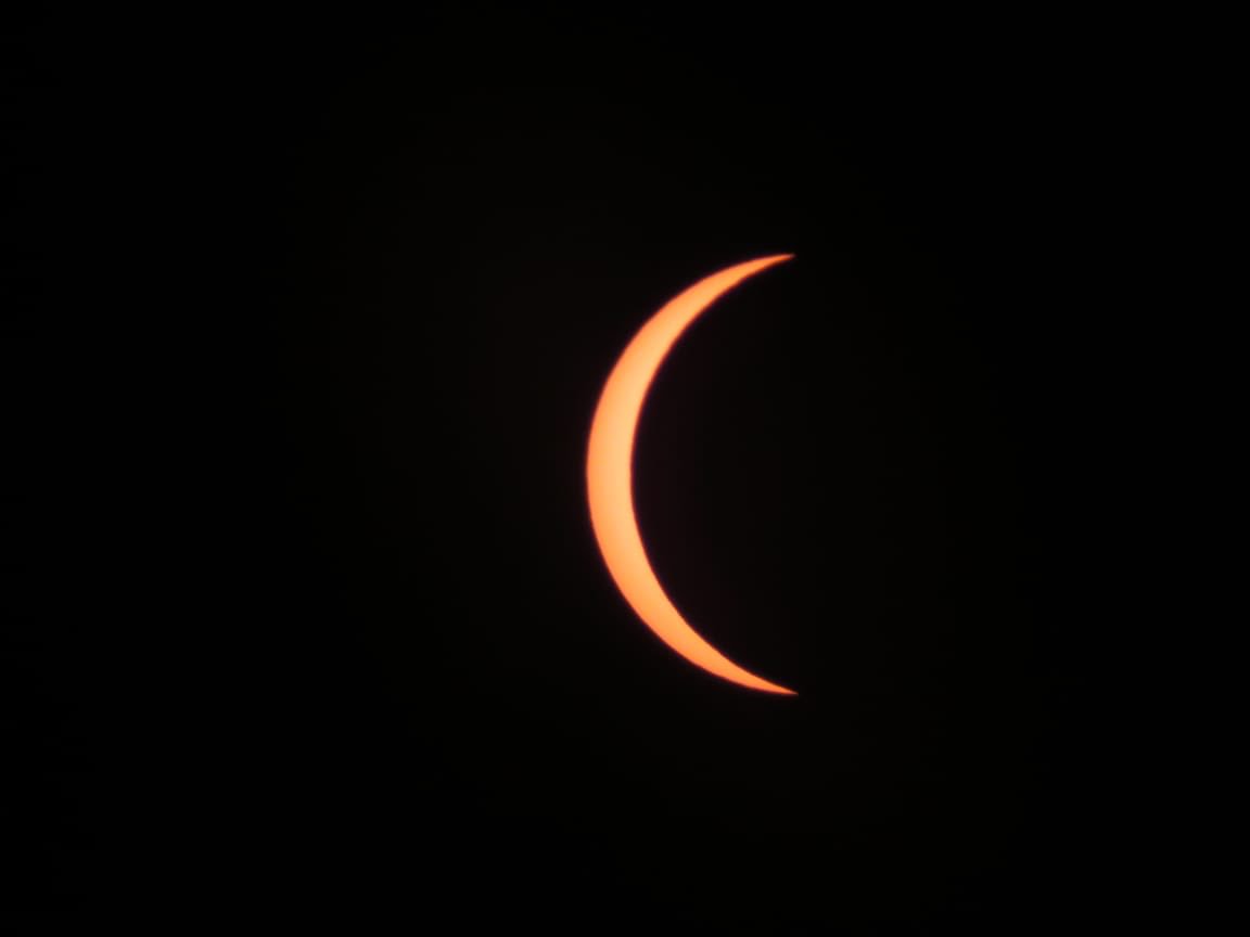 Fisica_Usach (@fisicausach) on Twitter photo Les compartimos una maravillosa secuencia de fotos del #Eclipse2019 tomadas desde Santiago por nuestro director Dr. Roberto Bernal 📷 <a href="/Ciencia_Usach/">Facultad de Ciencia</a> Les compartimos una maravillosa secuencia de fotos del #Eclipse2019 tomadas desde Santiago por nuestro director Dr. Roberto Bernal 📷 <a href="/Ciencia_Usach/">Facultad de Ciencia</a>
