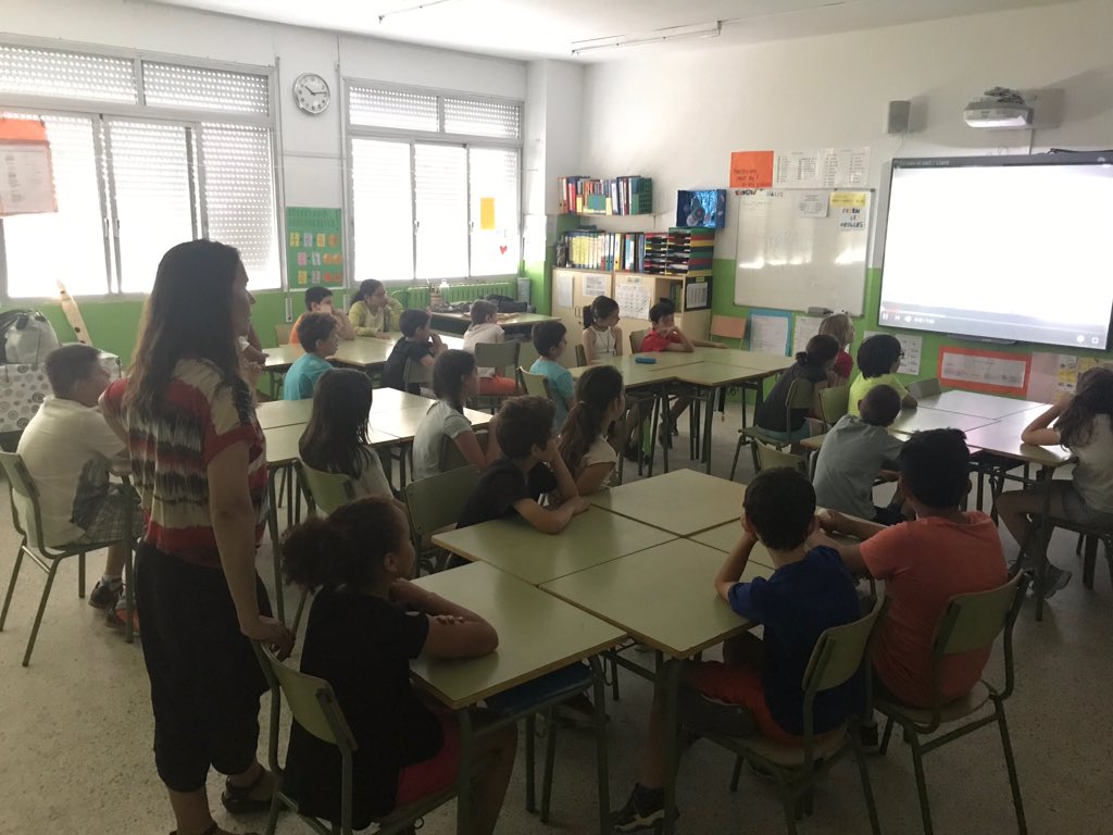 avalon_cat's tweet photo. Finalitzat un primer any de treball @ApS amb els nen/es de 4a de l escola @marenostrum la Pau al Pati i amb ganes de segui avançant @Mediamcat @bcn_ajuntament https://t.co/YBI2qD8UWj