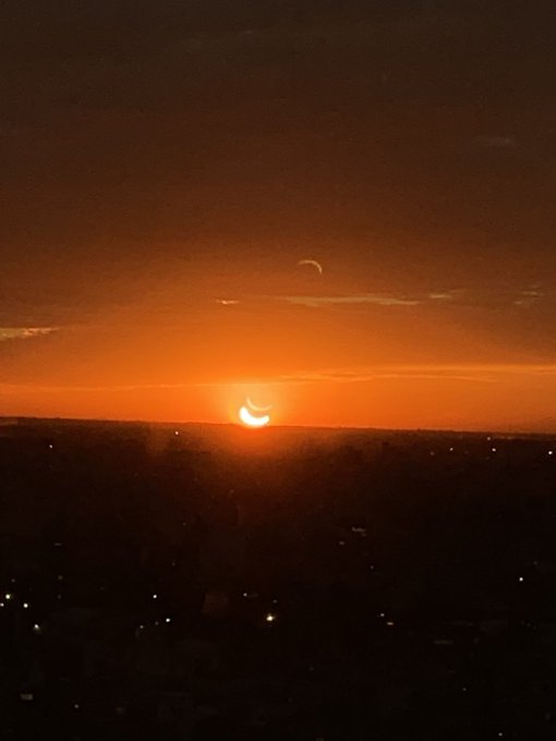 Y desp logré un fotón del #EclipseEnArgentina ???? https://t.co/yOsIIduDeq