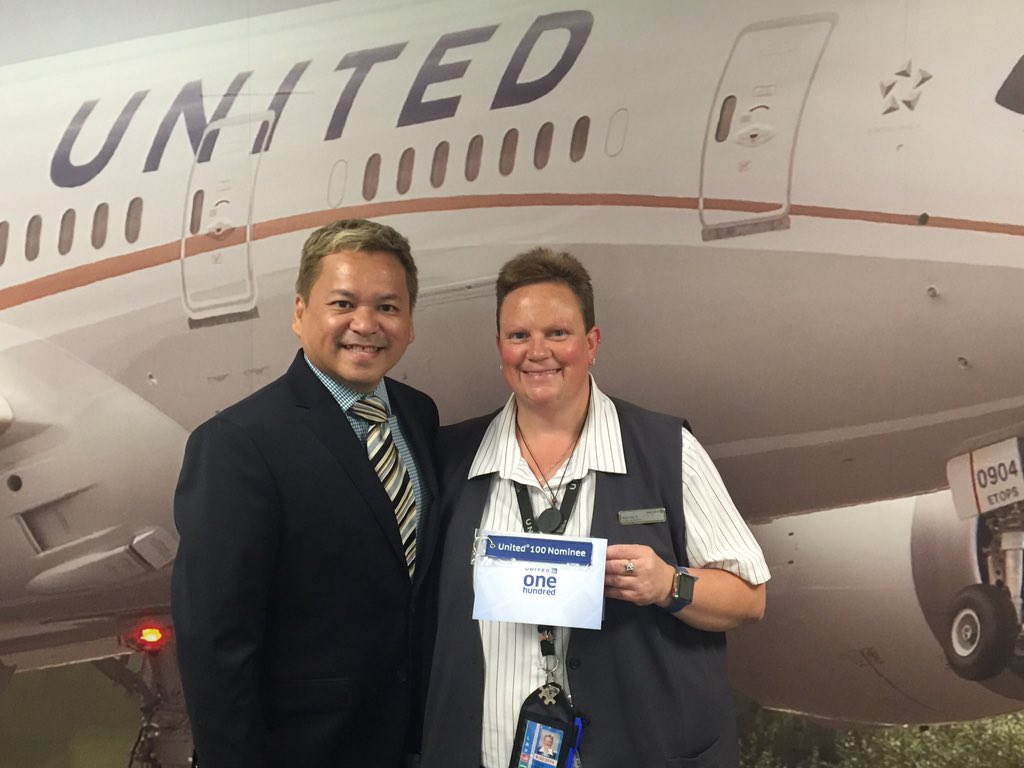 It is always an honor and a pleasure to present a United 100 nomination.  Team LAX thanks Keeley Dixson for your unwavering dedication to provide great customer service.  Congratulations! @weareunited @Auggiie69 @MKMcQueen #BeingUnited #United100