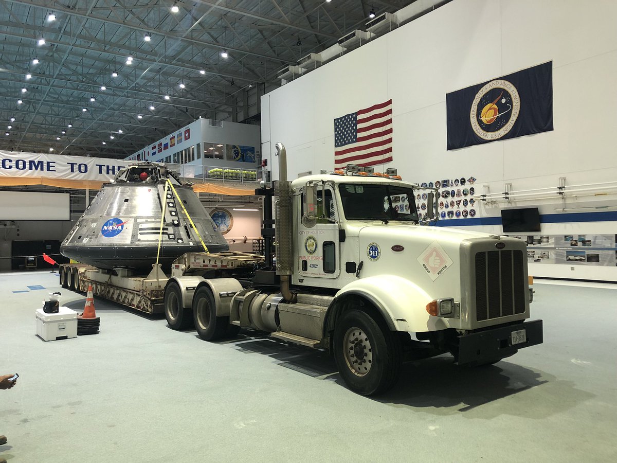 NASAJohnson's tweet photo. Orionโs on the move tonight! ๐จ If you #SpotOrion on the way to Eleanor Tinsley Park for @FreedomOverTX, snap a photo (safely!) and share it with us! ๐ธ Did you knowโฆ @NASA_Orion just completed its Ascent Abort-2 test today?! More about the move: https://t.co/MibxJ05MFs https://t.co/3yIr82fFnM