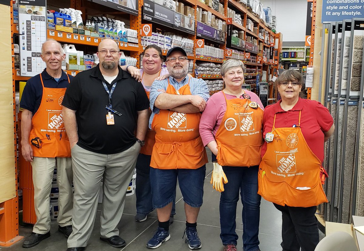 <a href="/mjanderson068/">Mike Anderson</a> and 2203 serving up services all day! Thank you to a wonderful team Overland Park! <a href="/russ_brinkman/">Russ Brinkman</a> <a href="/cooperinstalls/">Cooper Installations</a> <a href="/dsm_ian/">Ian Larson RPM</a> #TakeYourShare23 #ServeUpServices