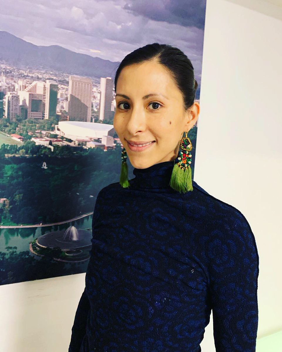 ne_suee's tweet photo. La mejor bailarina de danza clásica del mundo y ahora portadora de nuestros diseños, es un honor que pueda usarlos y portarlos 😍😍😍🙌🏻🙌🏻🙌🏻 sólo las más chulas eligen #nësuëë #Oaxaca #diseño #etnomoda https://t.co/DMuwat5yo4