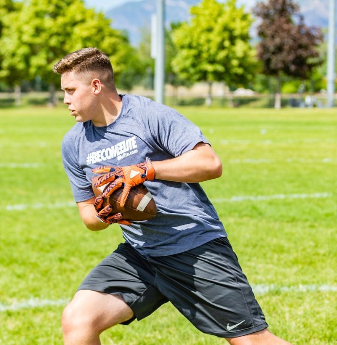 CarsenRyan's tweet image. Awesome 2 day camp with @qbelite
this past weekend, was awarded with one of the WR MVPs and also got some O-line work in with @AndrewMitch 
Thank you again @qbelite 

#TimpviewFootball #TightEnd 
@T_BirdFootball @CoachAndyStokes @Bigalbornholdt @athmentalprep @ryan_chas
