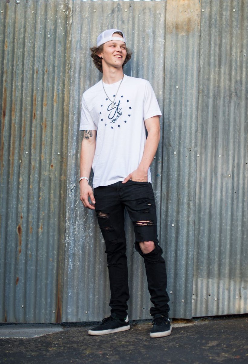 It's that time of year to refresh your wardrobe. The ||Colony + Tee|| is lightweight and breathable for those warm Summer days.