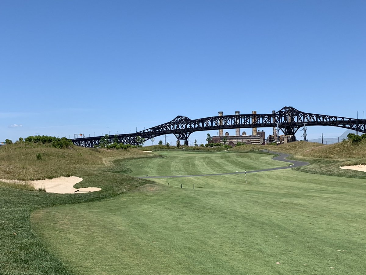 GolfcourseThe's tweet image. Beautiful day yesterday at Skyway in Jersey City. Highly recommend the place.