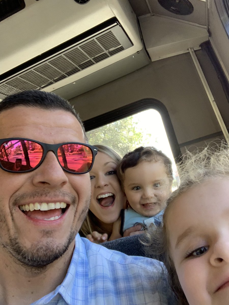 MrLopezRISD's tweet photo. Family vacay. #family #SoCal #dadgamestrong #RISDconnects #universalstudioshollywood https://t.co/NDydE1Ixlb