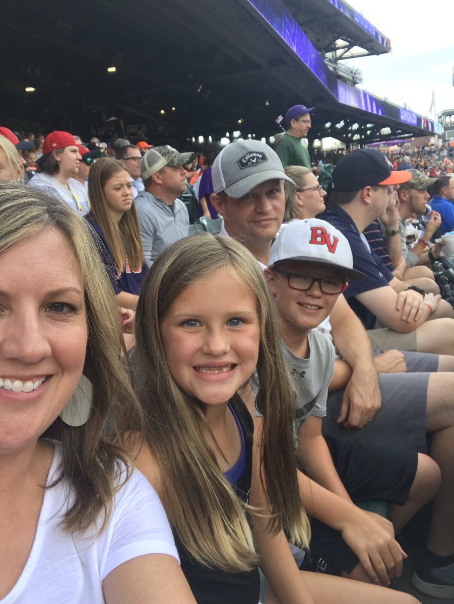 kasharping's tweet photo. Family Fun. Go Rockies! #lotteryseatupgrade #section139 https://t.co/4pt42l6XDy