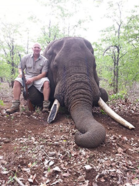 CBTHunting's tweet photo. He’s killed lions, elephants, leopards, hippos, rhinos, hyenas for ‘FUN’. Now Carl Knight runs 2 companies Take Aim Safaris & SSG Safaris helping other trophy hunters to shoot live animals for amusement. Full story here: https://t.co/FmqkYC7jPm Please RETWEET! #BanTrophyHunting https://t.co/K2ZPkG5zYT