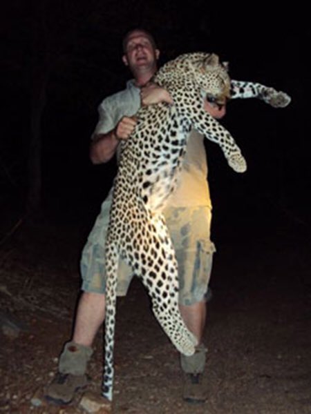 CBTHunting's tweet photo. He’s killed lions, elephants, leopards, hippos, rhinos, hyenas for ‘FUN’. Now Carl Knight runs 2 companies Take Aim Safaris & SSG Safaris helping other trophy hunters to shoot live animals for amusement. Full story here: https://t.co/FmqkYC7jPm Please RETWEET! #BanTrophyHunting https://t.co/K2ZPkG5zYT