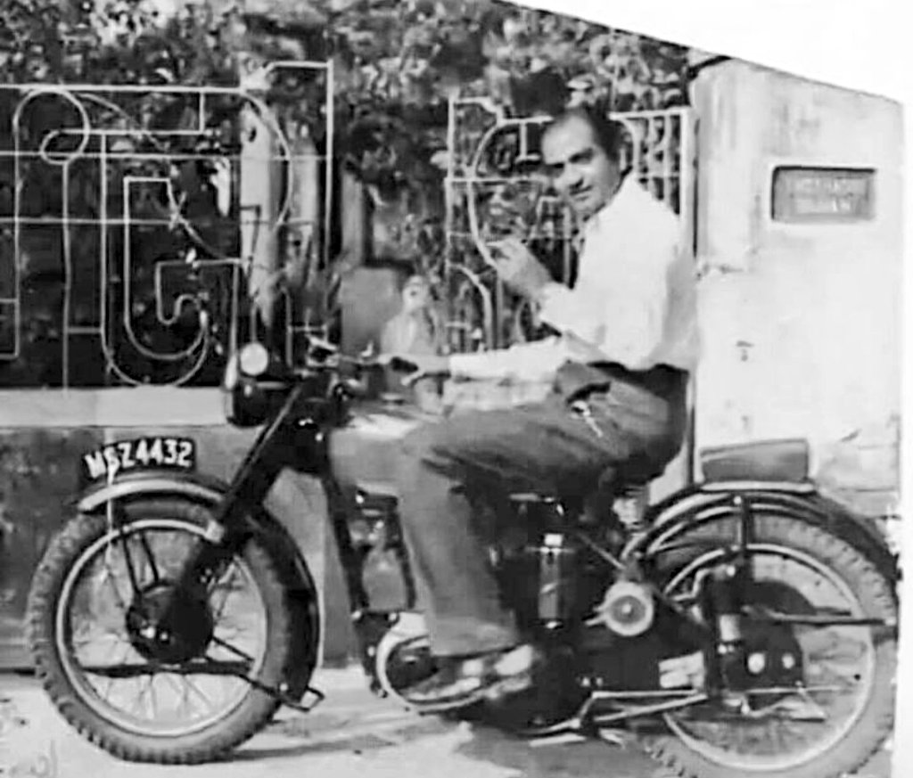 The family had given up! So, to support himself, SVR took up a small job in a fire station! The station's manager was already aware of his acting skills and was a fan. He allowed him to borrow his bike to work and do drama in the evenings. This is an image from those days! 