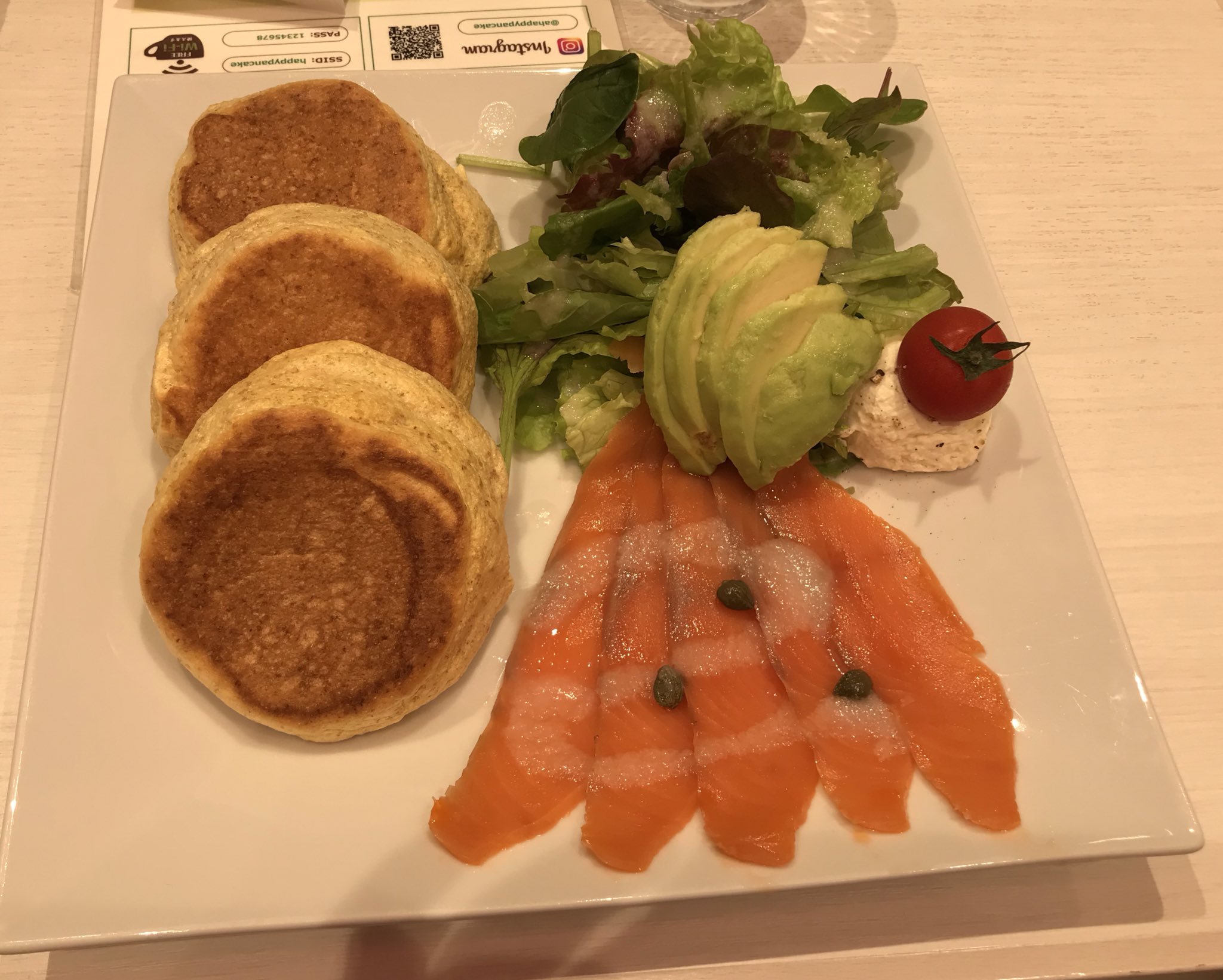 サーモンとアボカドのクリームチーズパンケーキ Twitter Search Twitter