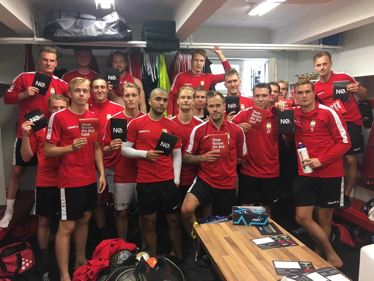 MyPa players! #pelaajayhdistys #pukukoppikierros #ykkönen #pelaajanääni #pelaajanarki #punainenkorttirasismille #srtrc #saynotomatchfixing #showthepuls