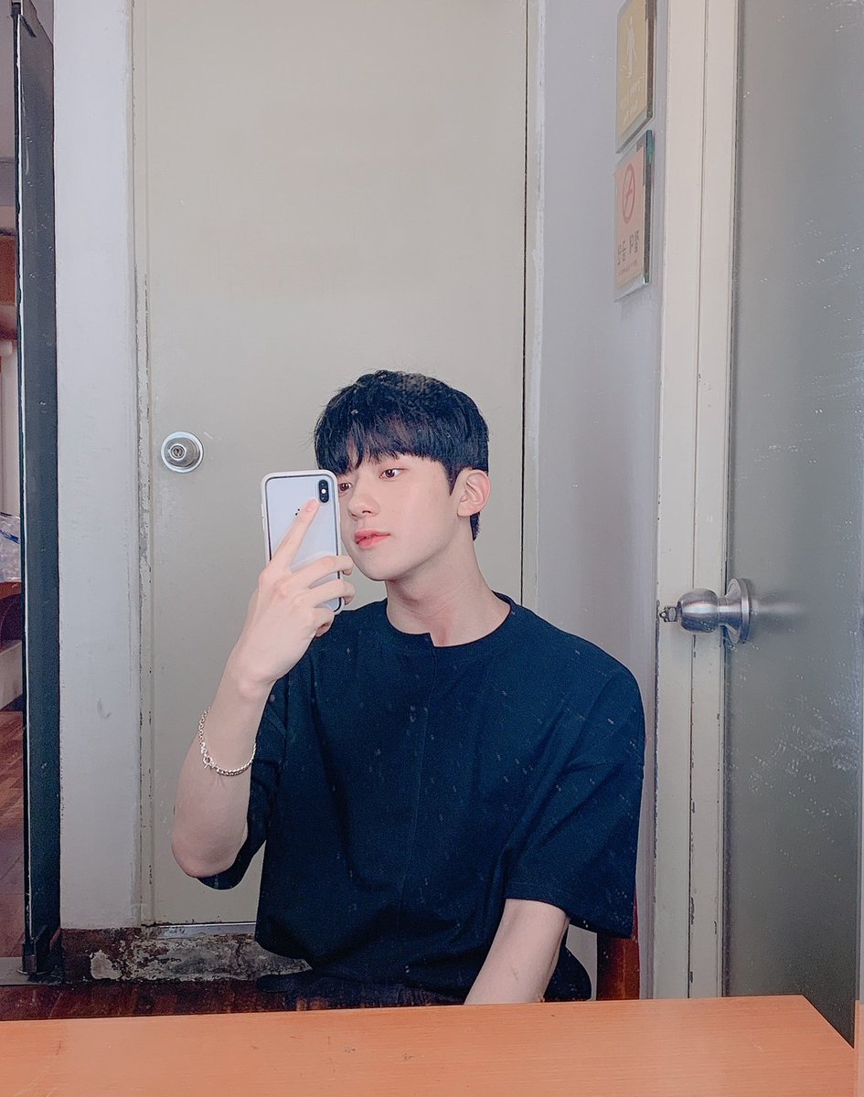 원더나인(1THE9) tweet media