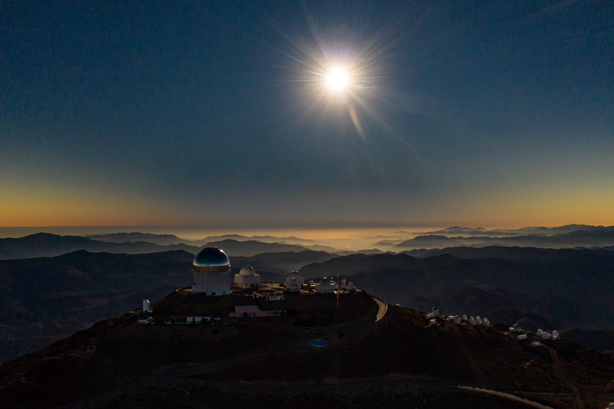 EricAdams321's tweet photo. Another from Cerro Tololo today, just before totality ... #solareclipse #eclipsesolar #laserena #2019eclipse #eclipse2019 #cerrotololo https://t.co/sjPvCXSlO7
