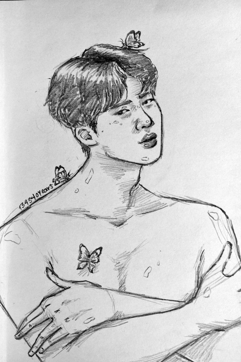 20190604 / day 155yes it's like the 3rd time i draw Seokjin shirtless but i swear it's not for the reasons you think, i just think he has a beautiful body shape and i like to draw them wide shoulders   #btsfanart  @BTS_twt