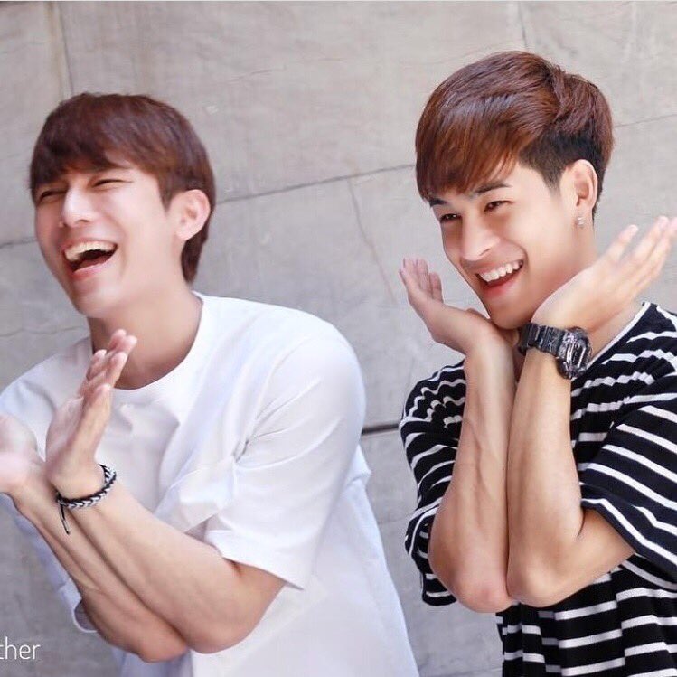 el_art_forever's tweet photo. “ When two unperfect people are refusing to give up on each other ... that’s definitely LOVE “ 🐼🐒
I miss you mewart. 💙❤️
#artpakpoom
#mewart
#suppapoom
#bearlings
Cr. To the owner of the pics. https://t.co/QxEw3Jlmjt