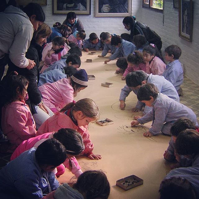 Conocé las diferentes propuestas educativas que tenemos:
- Grupos de niñas y niños de nivel inicial y primario.
- Niños y niñas de escuelas especiales
- Estudiantes secundarios
- Estudiantes de carreras artísticas (secundaria con orientación en arte, ter… ift.tt/2NuWmAd