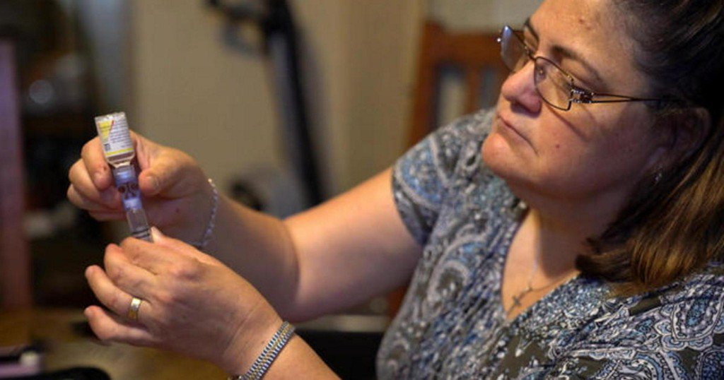 CBSNews's tweet image. Caravan of Americans battling diabetes heads to Canada for affordable insulin cbsn.ws/2NoGa3h