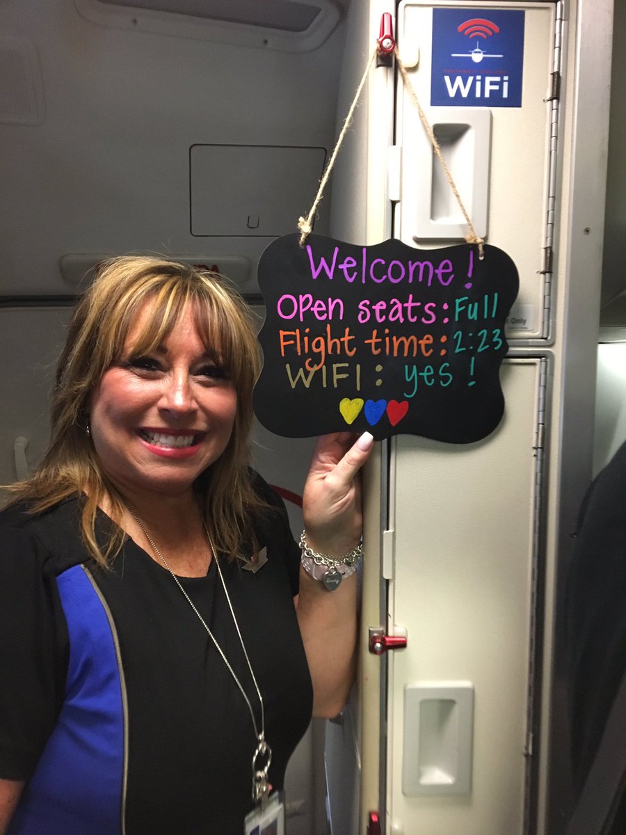 LuvExercise's tweet image. You’ve got to love this welcome sign on my LaGuardia @SouthwestAir flight.